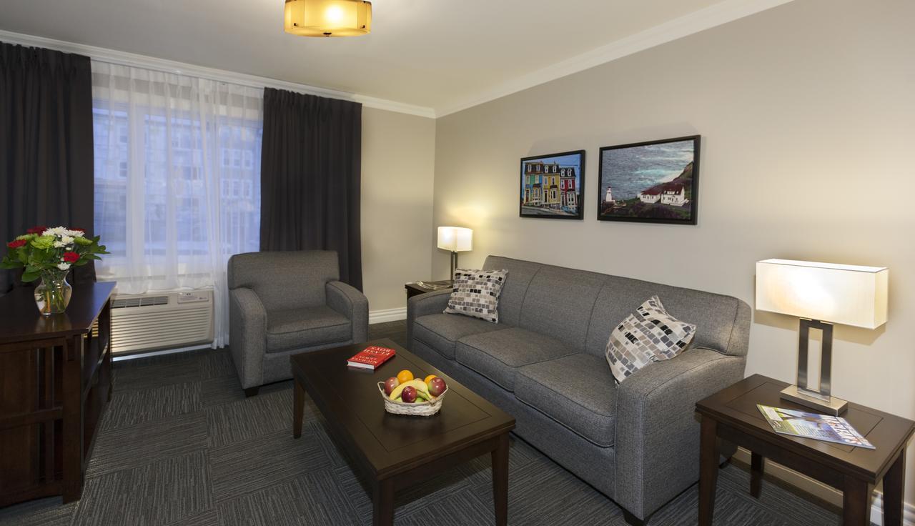 Homeport Apartment Hotel Сент Джонс Екстериор снимка