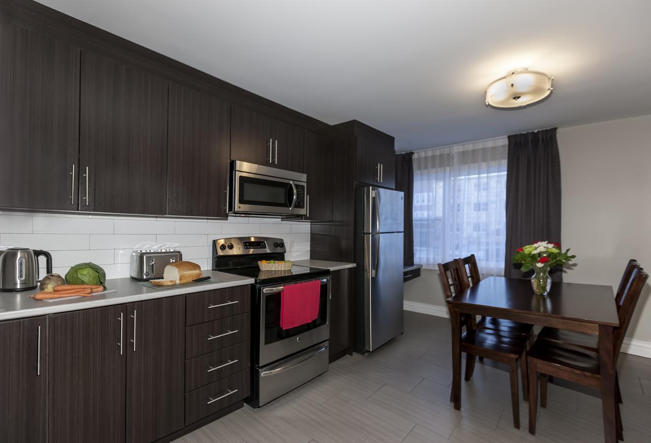 Homeport Apartment Hotel Сент Джонс Екстериор снимка
