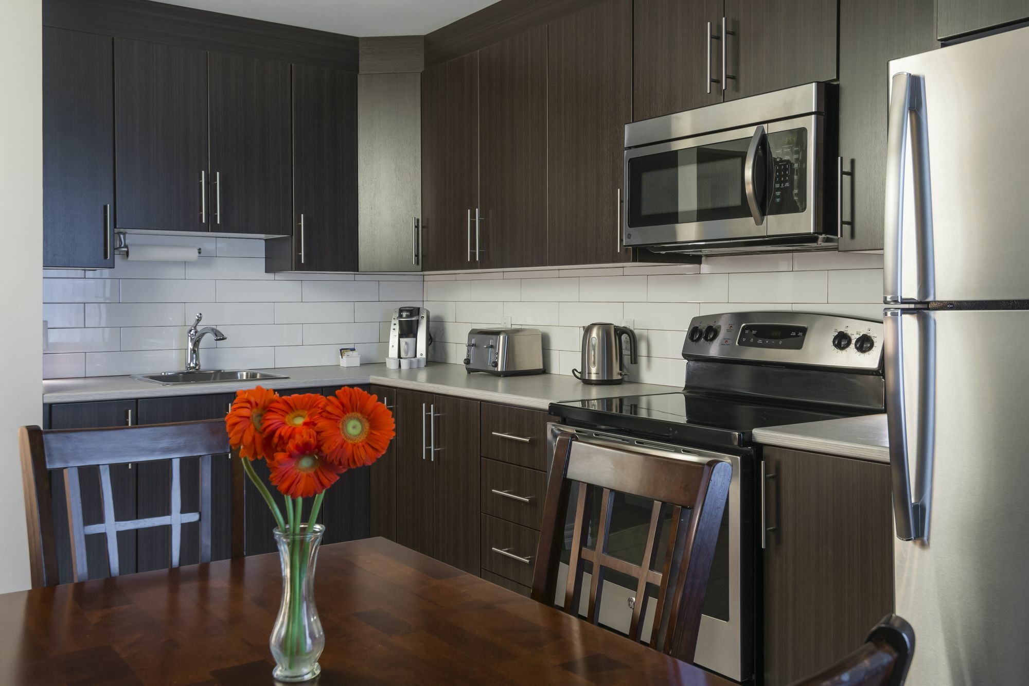 Homeport Apartment Hotel Сент Джонс Екстериор снимка