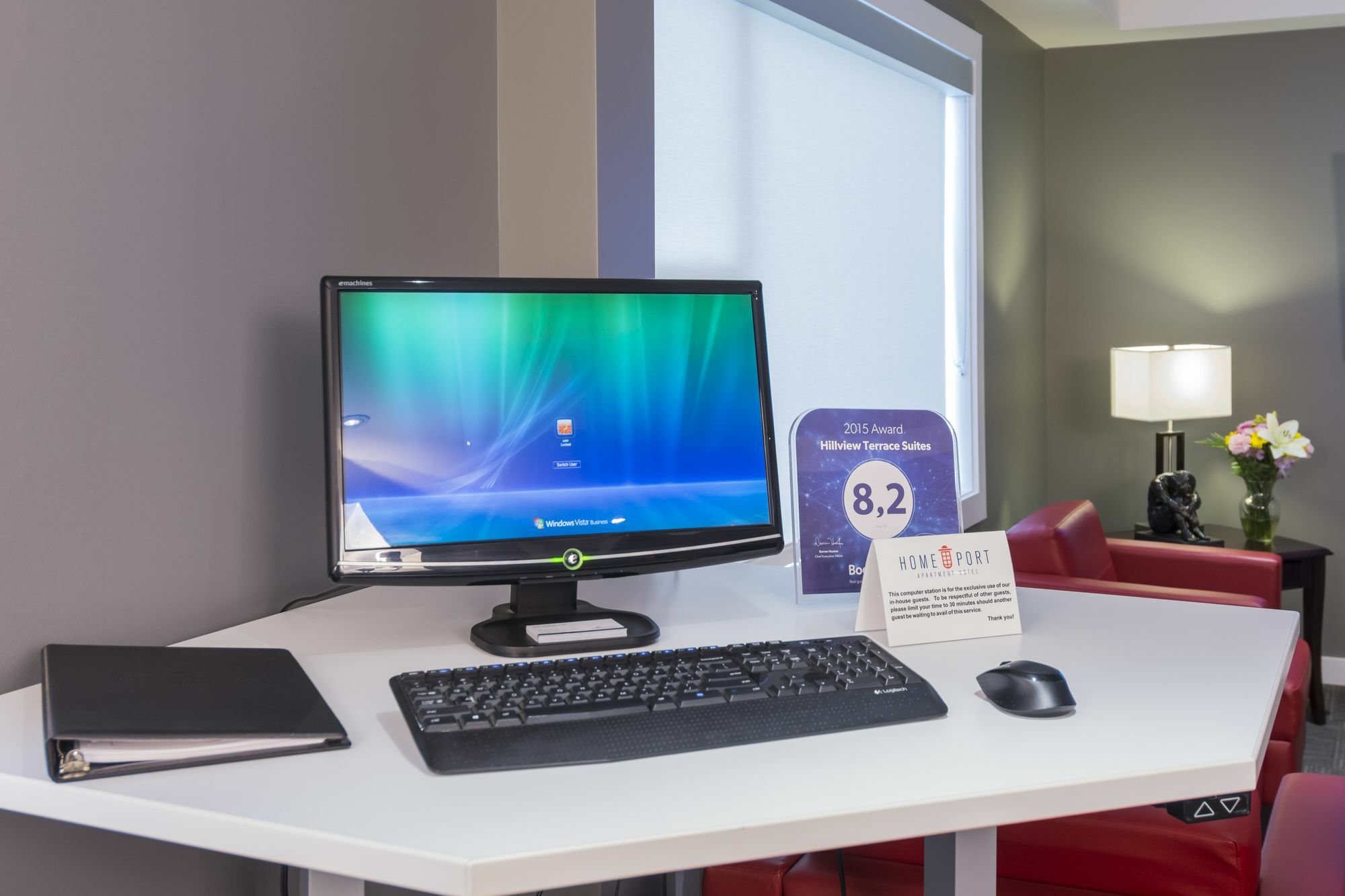 Homeport Apartment Hotel Сент Джонс Екстериор снимка
